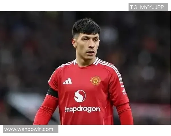 曼联后卫利桑德罗膝伤恢复接近尾声即将重返球队合练