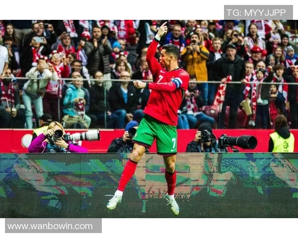 C罗坦言愿意只为国家队效力不再加盟任何俱乐部