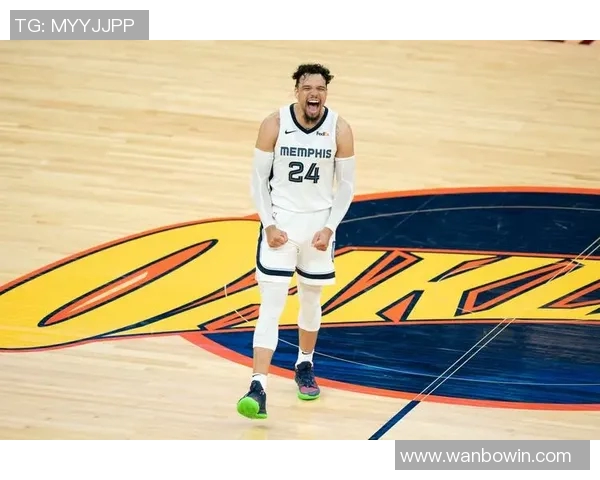 小里弗斯反击灰熊指责狄龙是毒瘤球队依旧问题重重态度不改见谁怼谁